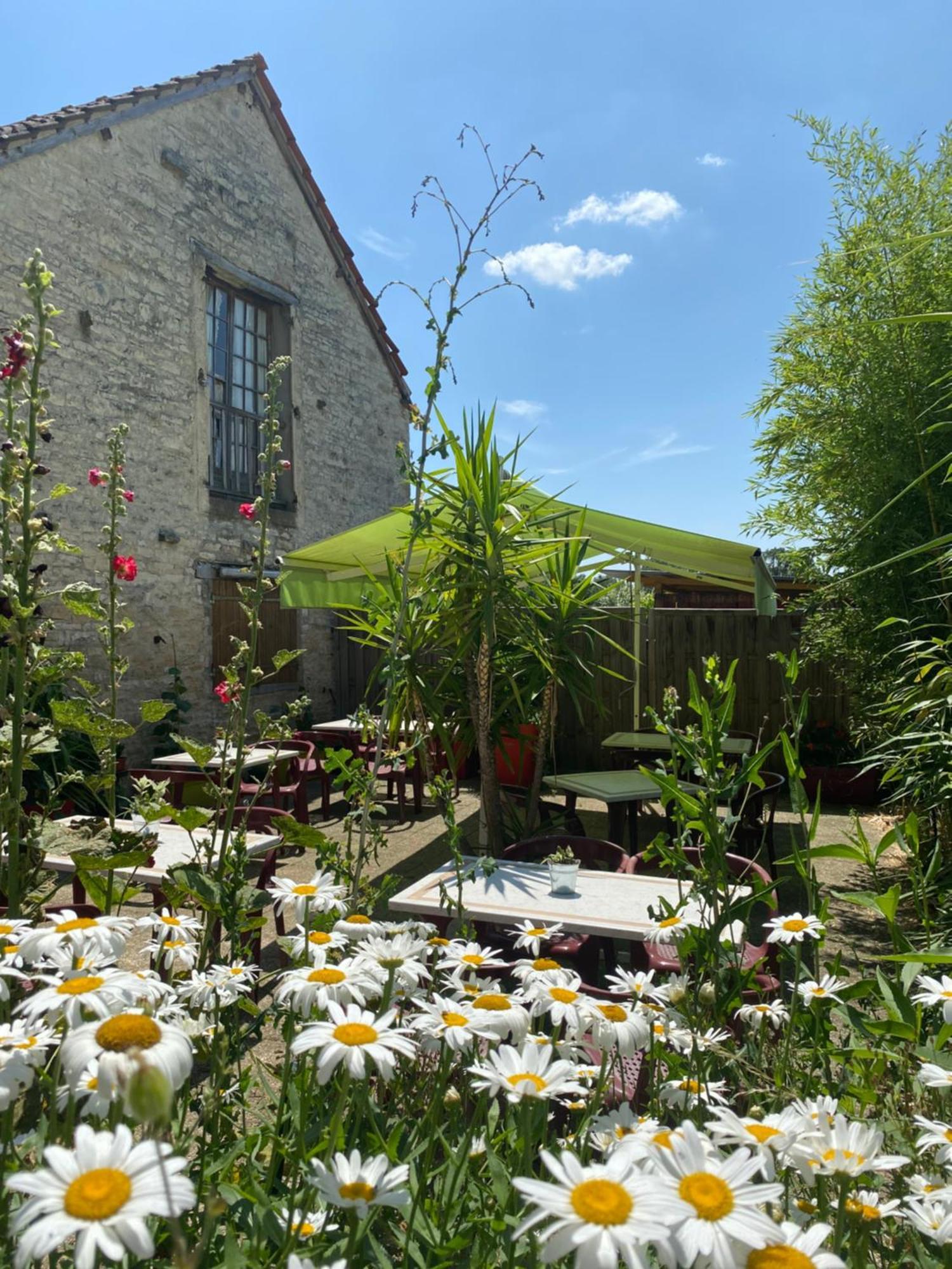Hotel Restaurant La Place Malay-le-Grand Exterior foto