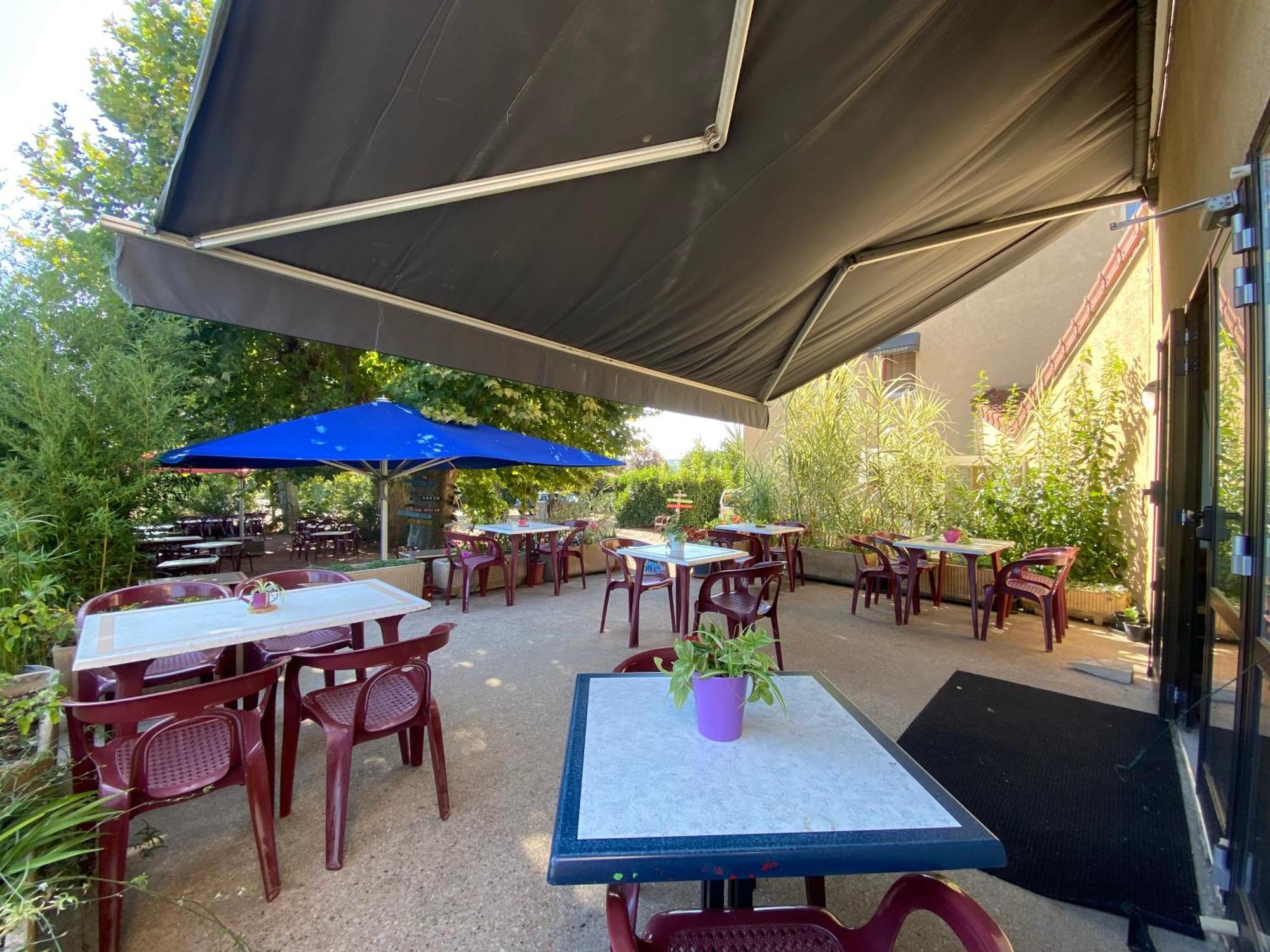 Hotel Restaurant La Place Malay-le-Grand Exterior foto
