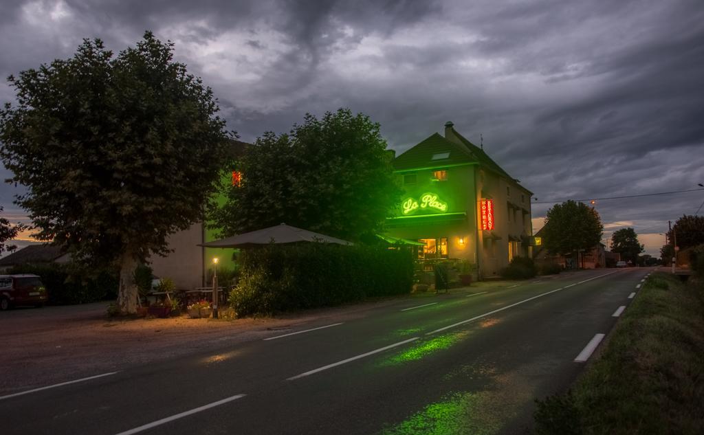 Hotel Restaurant La Place Malay-le-Grand Exterior foto